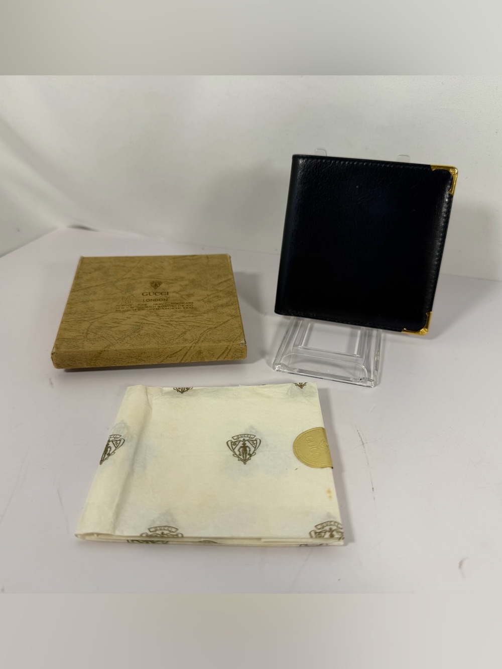 Vintage Gucci Navy Leather Bifold Wallet Gold Corner Hardware Box